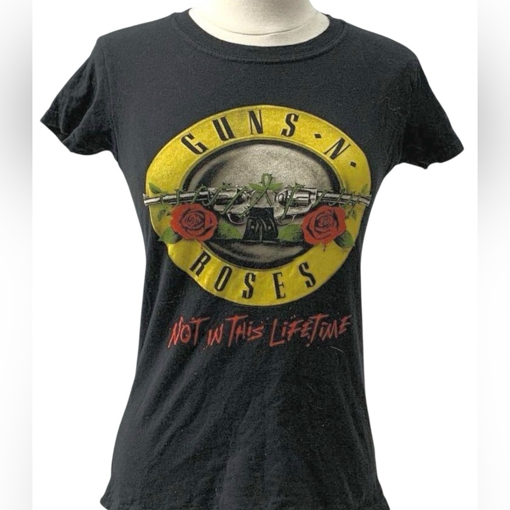 Guns N' Roses 'Not In This Lifetime' tour T-shirt